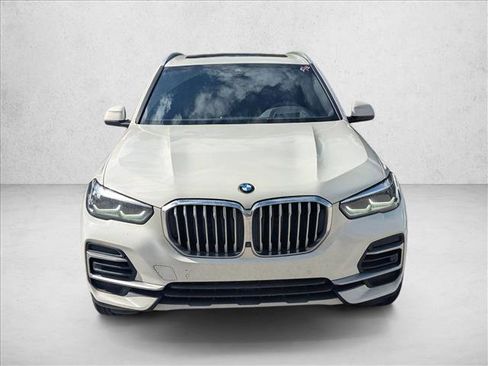 Certified 2023 BMW X5 xDrive40i w/ Premium Package image 2