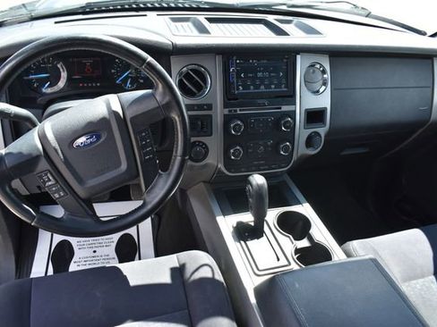 Used 2015 Ford Expedition EL XLT AWD/4WD image 18