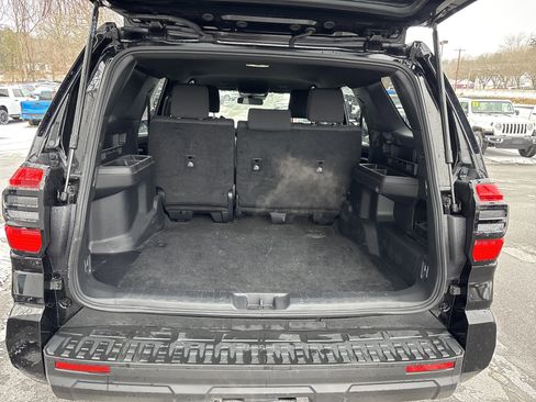 Used 2025 Toyota 4Runner SR5 image 5