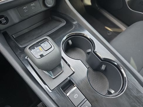 Used 2024 Nissan Rogue S FWD image 28