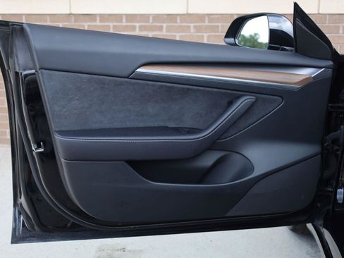 Used 2023 Tesla Model 3 Standard Range RWD image 12