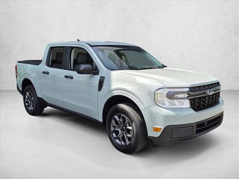 Used 2024 Ford Maverick XLT FWD image 3