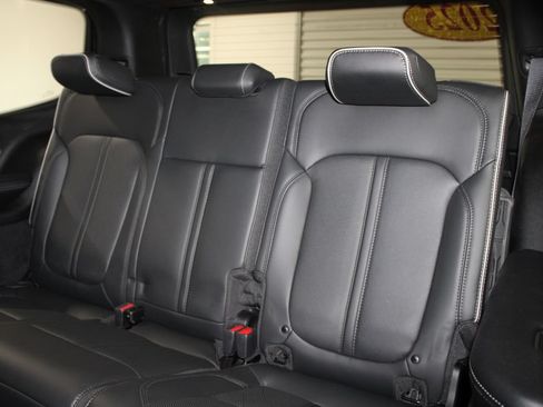 Used 2025 Jeep Grand Wagoneer Series II Obsidian w/ Quick Order Packagew 28T AWD/4WD image 24