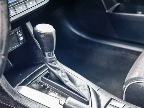 Used 2015 Toyota Corolla S image 23