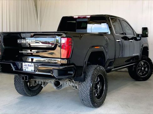 Used 2024 GMC Sierra 2500 Denali Ultimate AWD/4WD image 13