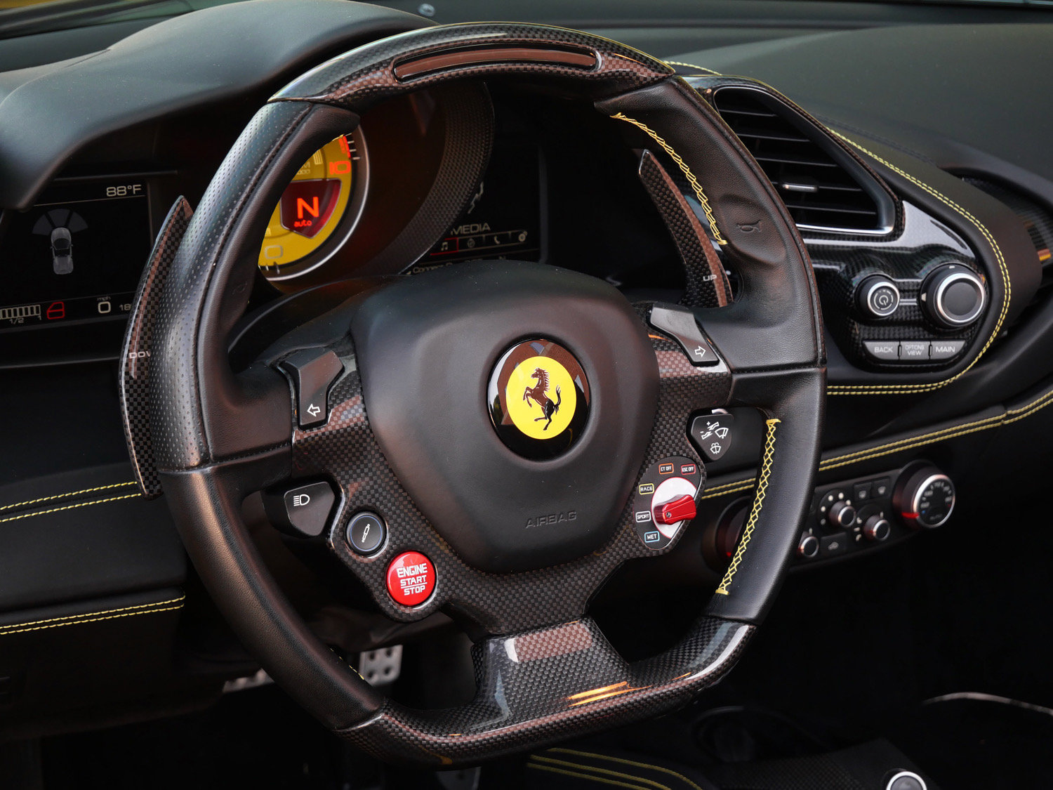 Used 2018 Ferrari 488 Spider RWD image 17