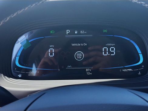 New 2026 Hyundai Venue SEL FWD image 9