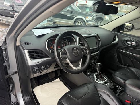 Used 2014 Jeep Cherokee Trailhawk image 15