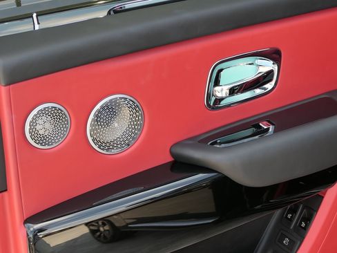 Used 2022 Rolls-Royce Cullinan image 34