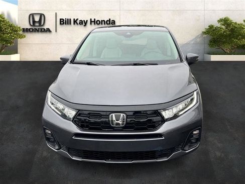 Used 2026 Honda Odyssey Touring image 7
