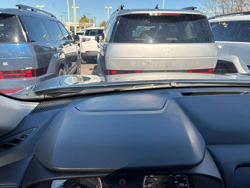 Used 2025 Nissan Rogue SV image 36