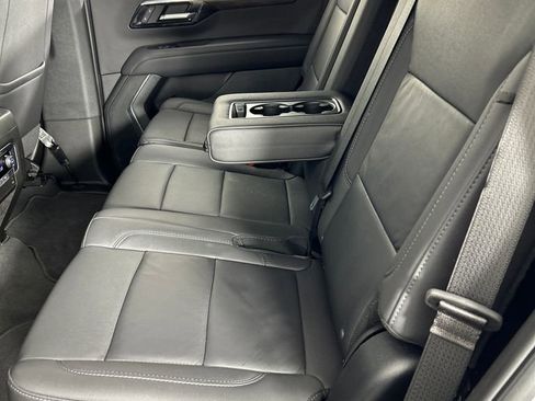 Used 2025 Chevrolet Tahoe LT image 18