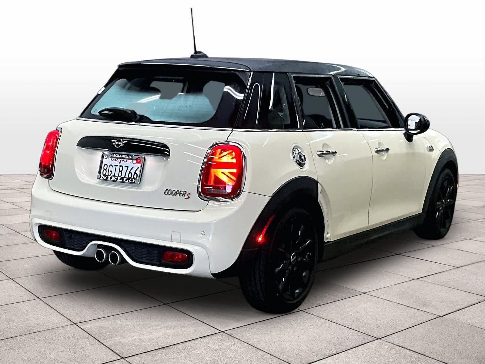 Used 2019 MINI Cooper S FWD image 15
