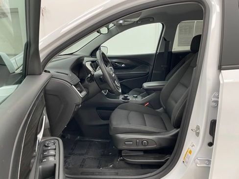 Certified 2022 GMC Terrain SLE w/ Driver Convenience Package image 8