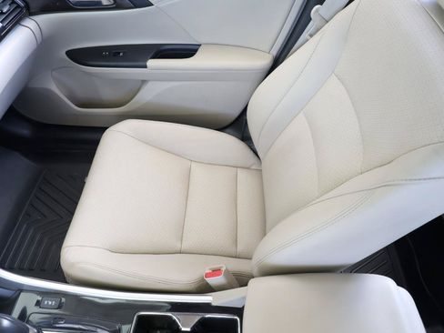 Used 2016 Honda Accord EX-L image 19