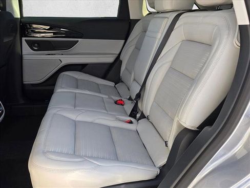 New 2026 Lincoln Nautilus Reserve image 16