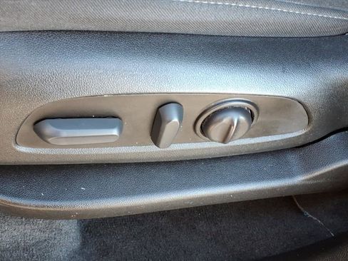 Certified 2023 Chevrolet Traverse LT image 5