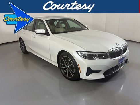 Used 2022 BMW 330i xDrive 330i xDrive w/ Driving Assistance Package image 1