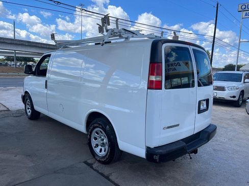 Used 2010 Chevrolet Express 1500 image 6