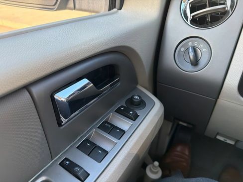 Used 2011 Ford Expedition XL w/ 101A Rapid Spec Order Code RWD image 14