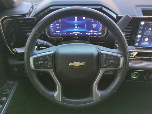 Used 2022 Chevrolet Silverado 1500 LT image 22