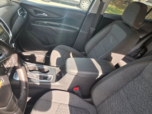Used 2022 Chevrolet Equinox LT image 16
