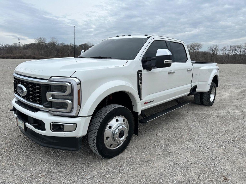 Used 2026 Ford F450 Platinum w/ Platinum Plus Package AWD/4WD image 10
