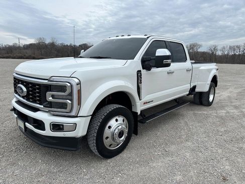 Used 2026 Ford F450 Platinum w/ Platinum Plus Package image 10