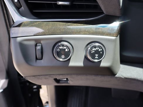 Used 2020 Cadillac Escalade ESV Platinum AWD/4WD image 14