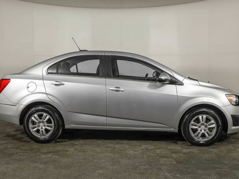 Used 2016 Chevrolet Sonic LT image 11