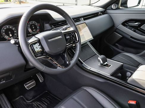 New 2026 Land Rover Range Rover Evoque Dynamic SE image 30