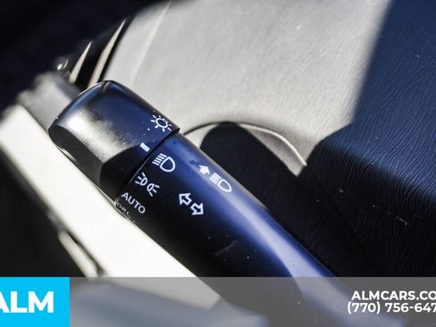 Used 2013 Toyota Prius One image 34