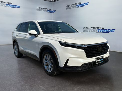 Used 2024 Honda CR-V EX image 3