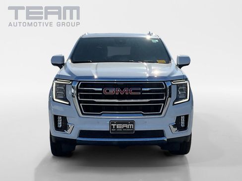 Used 2023 GMC Yukon XL SLT image 2