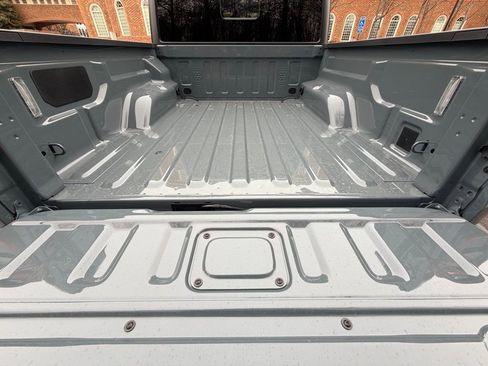 New 2026 Jeep Gladiator Sport image 9