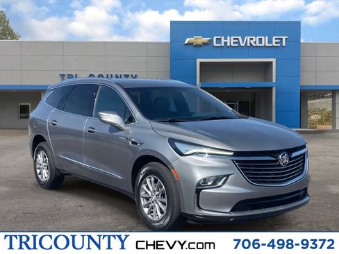 Used 2024 Buick Enclave Premium image 1