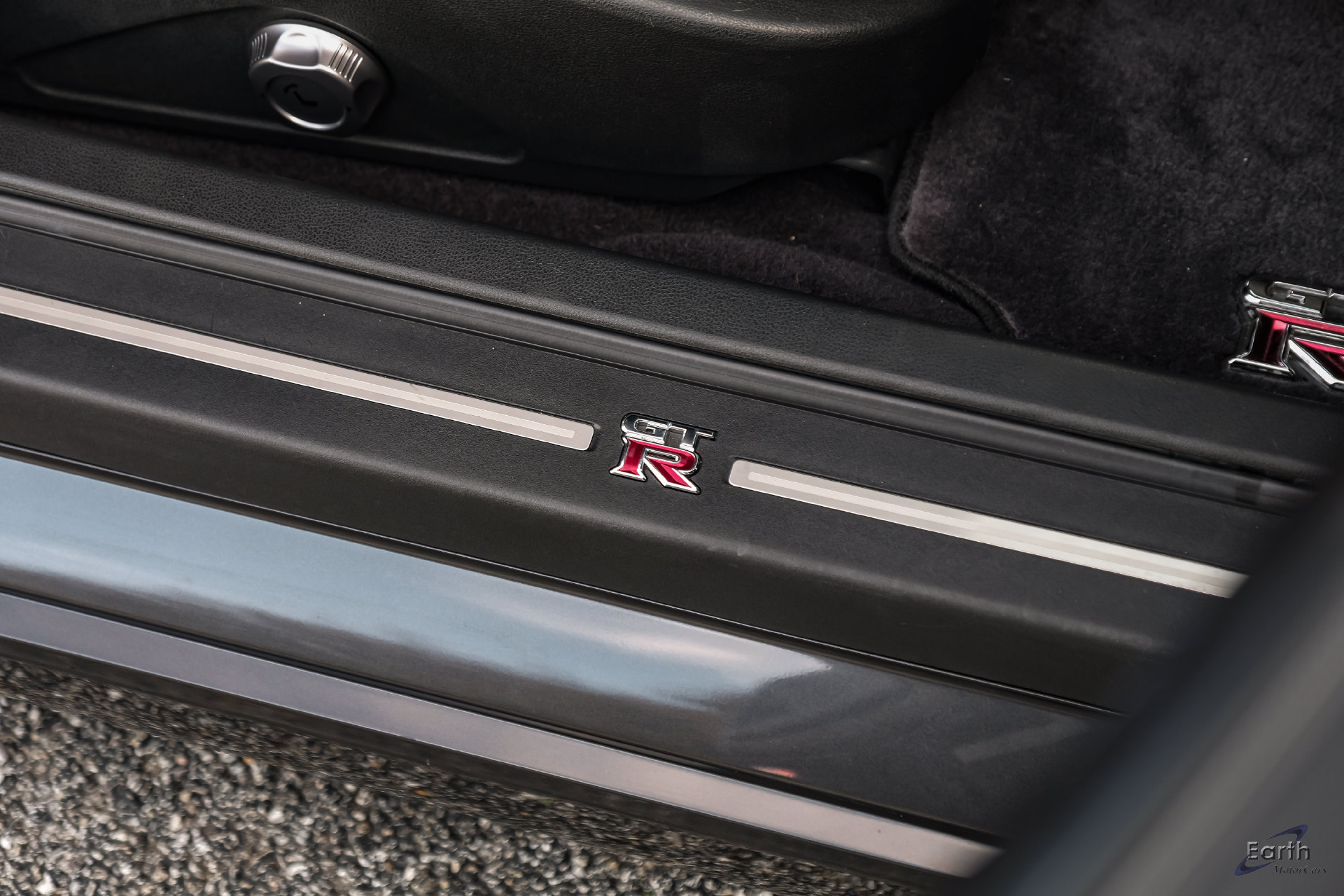 Used 2013 Nissan GT-R Black Edition AWD/4WD image 46