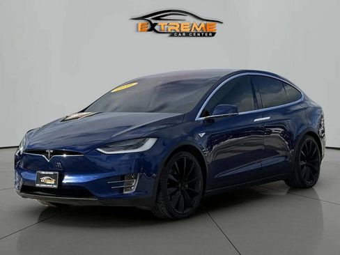 Used 2016 Tesla Model X 75D image 3