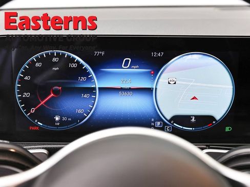Used 2022 Mercedes-Benz GLB 250 4MATIC w/ Premium Package Lite image 16