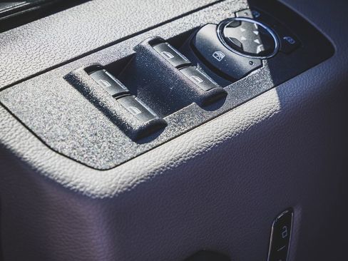 Used 2019 Ford F150 XL w/ Equipment Group 101A Mid AWD/4WD image 14