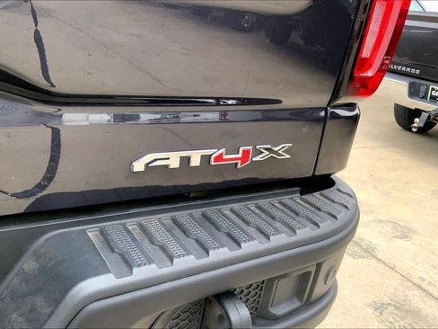 Used 2023 GMC Sierra 1500 AT4X w/ AT4X AEV Edition image 10
