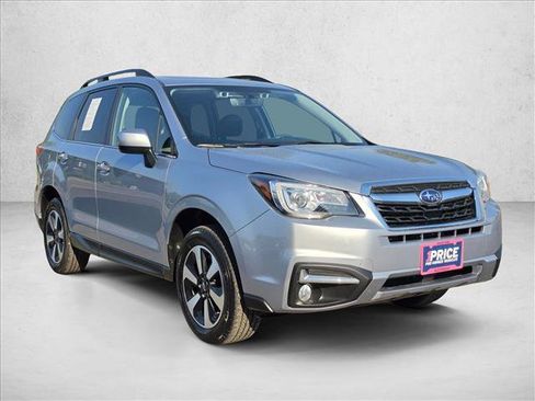 Used 2018 Subaru Forester 2.5i Limited AWD/4WD image 7