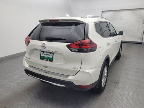 Used 2018 Nissan Rogue SV w/ Sun & Sound Touring Package FWD image 7
