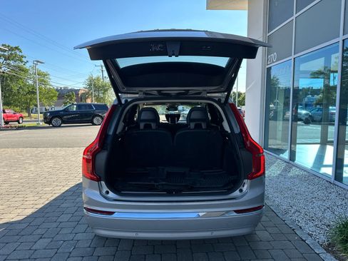 Used 2023 Volvo XC90 B5 Plus w/ Protection Package Premier AWD/4WD image 32