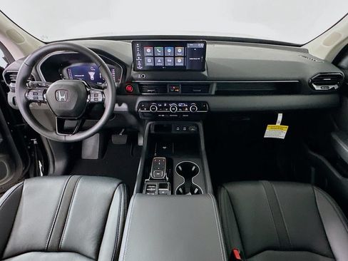 Certified 2026 Honda Pilot EX-L image 3