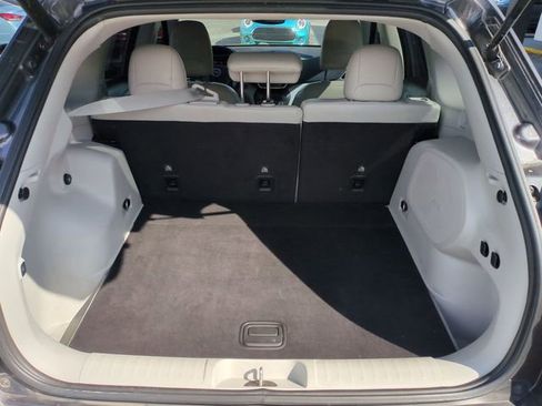 Used 2019 Jeep Cherokee Limited w/ Technology Group image 25