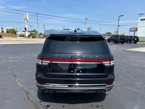 Used 2022 Lincoln Aviator Reserve w/ Elements Package Plus AWD/4WD image 7