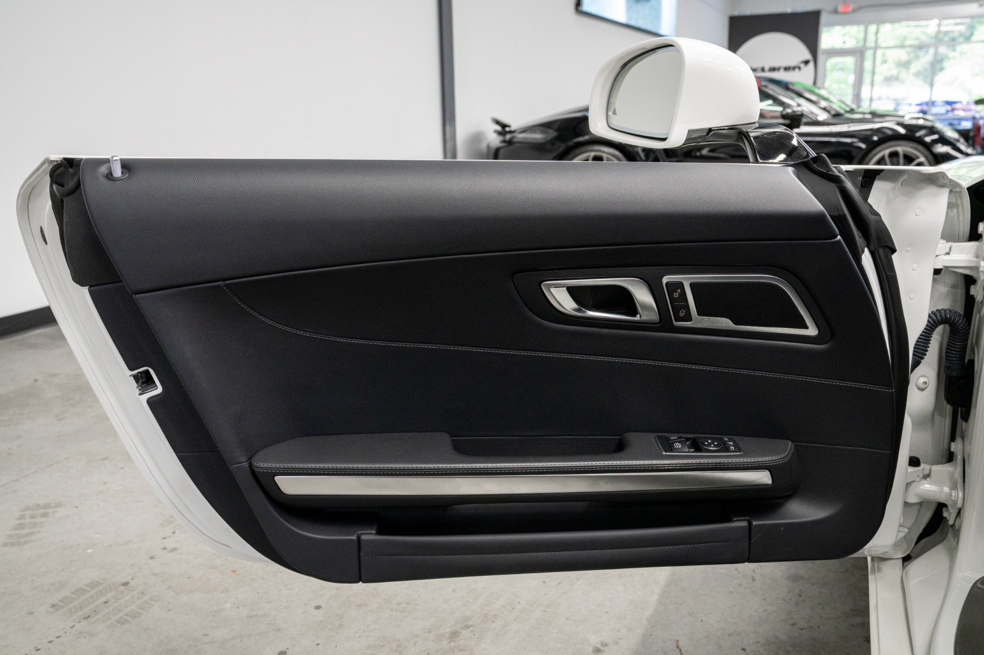 Used 2016 Mercedes-Benz AMG GT S image 32