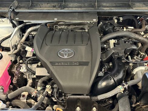 Certified 2023 Toyota Highlander XLE image 36