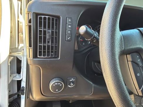 Used 2024 Chevrolet Express 3500 LT w/ LT Preferred Equipment Group RWD image 19